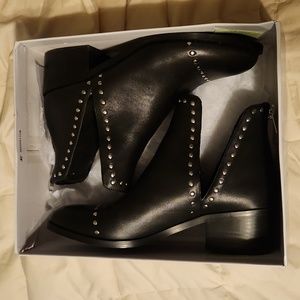 Steve Madden Black Genuine Leather Boots